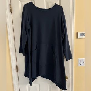 Blue Fish Cafe Pocket Atlantic Tunic (Navy Blue)